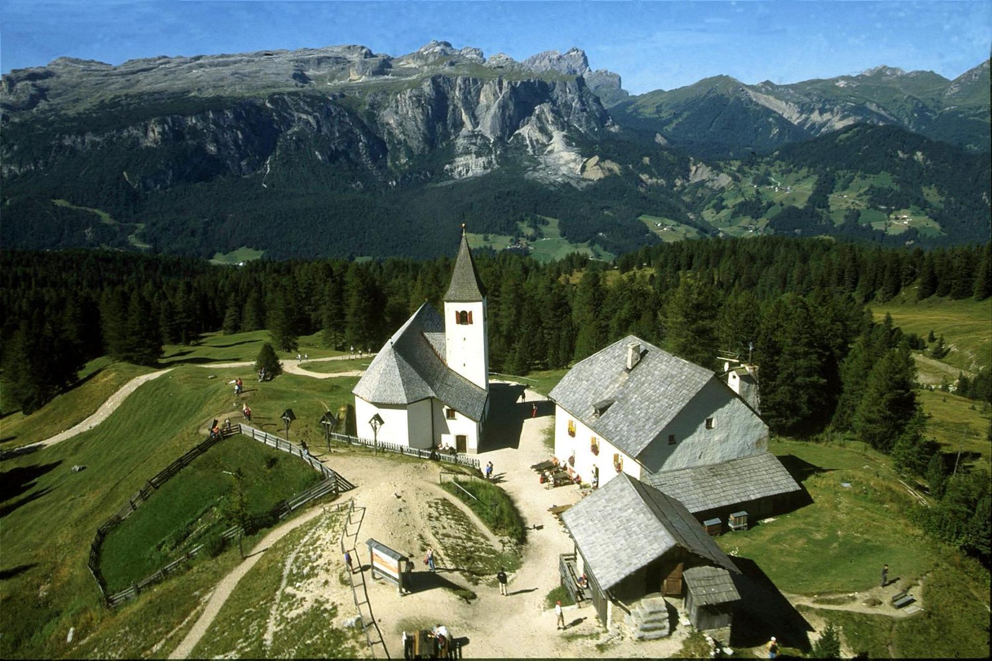 Appartamenti La Munt Badia  Exteriér fotografie